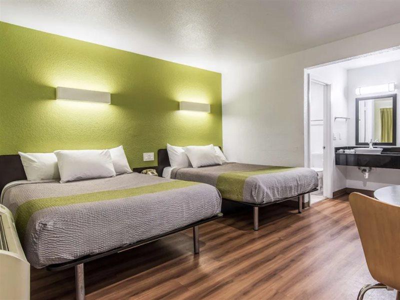 Motel 6 Ontario Airport Экстерьер фото