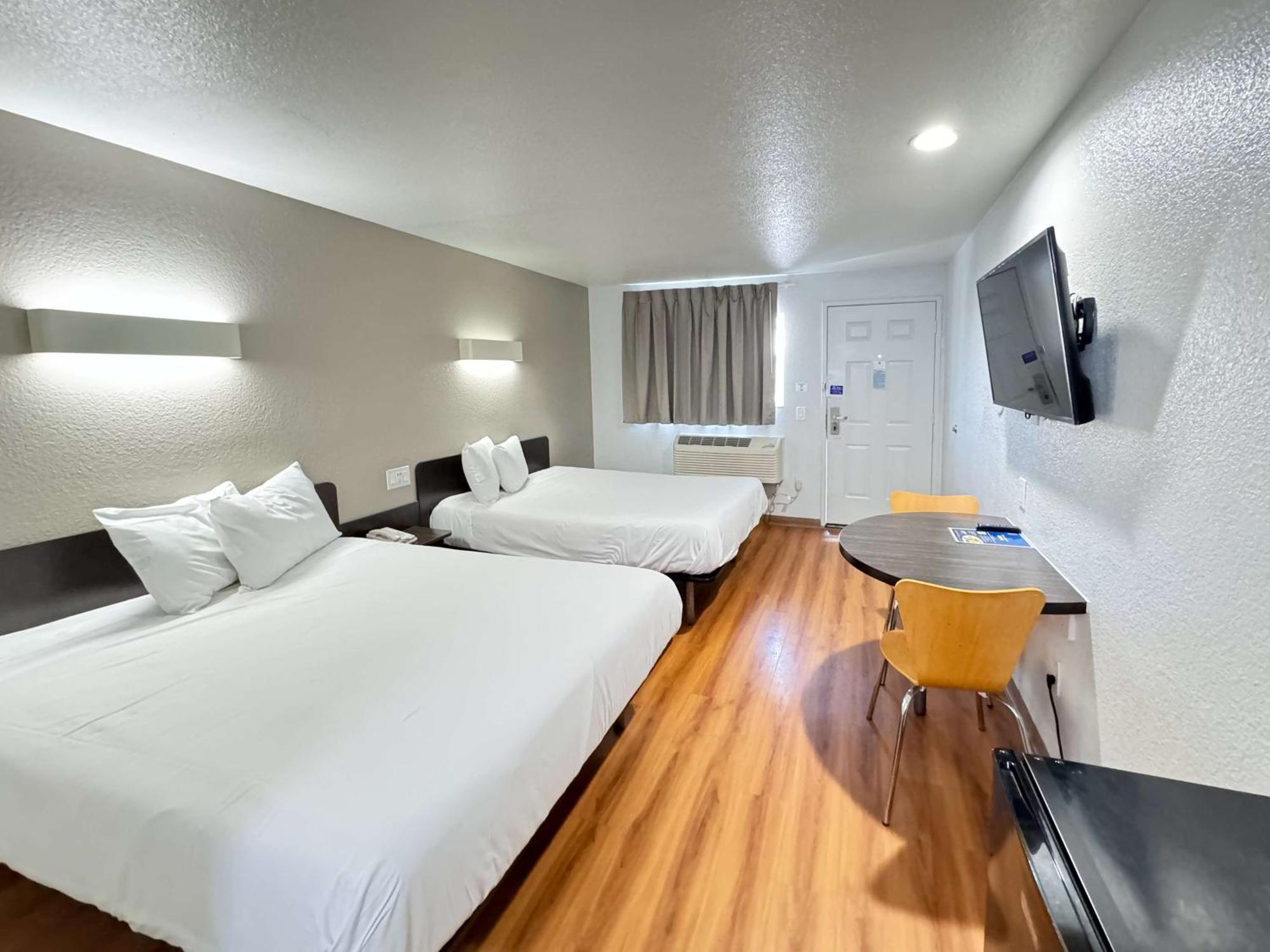 Motel 6 Ontario Airport Экстерьер фото