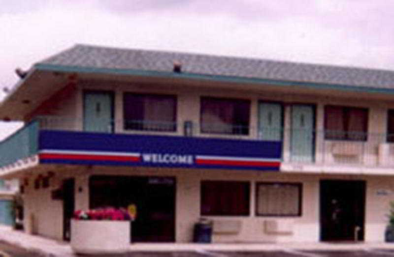 Motel 6 Ontario Airport Экстерьер фото