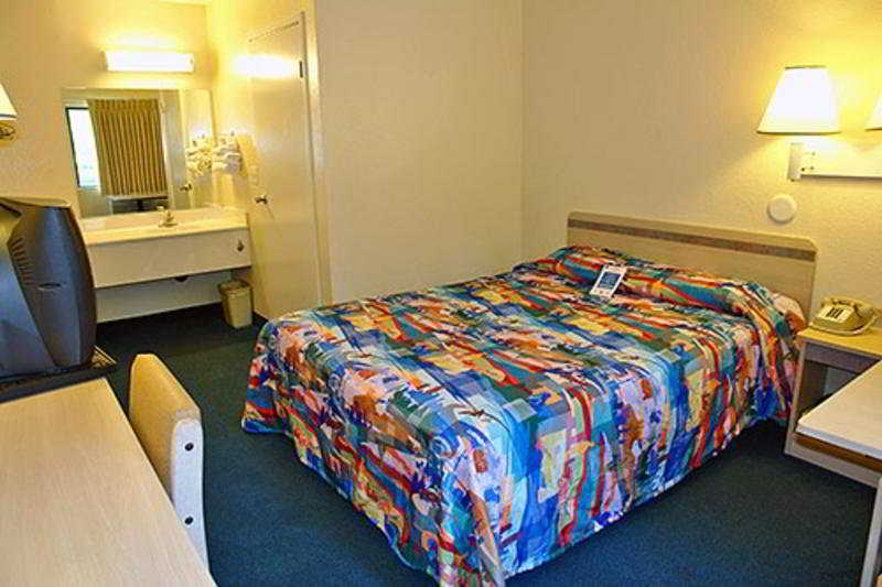Motel 6 Ontario Airport Экстерьер фото